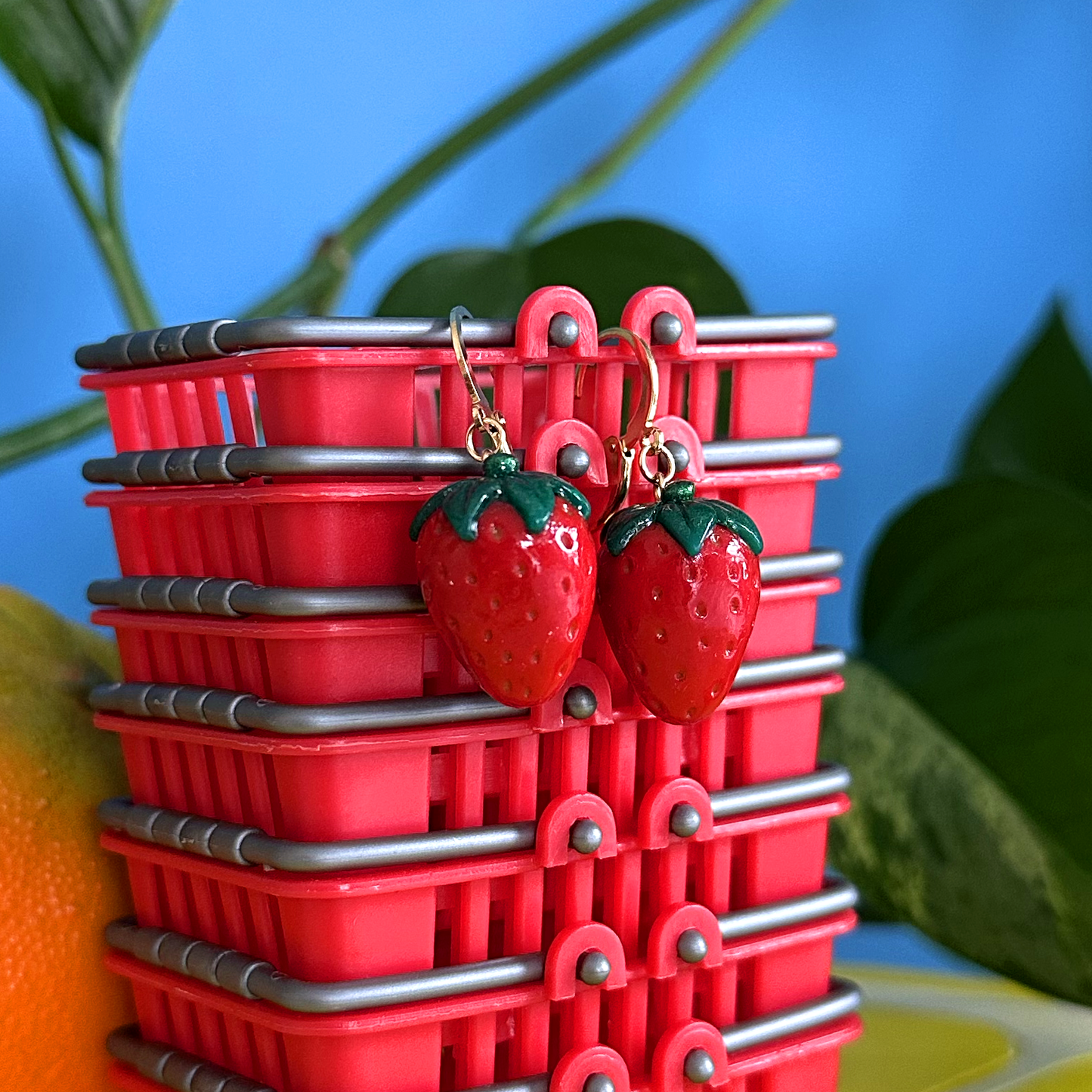 STRAWBERRY CHARMS ***SINGLE*** EARRING