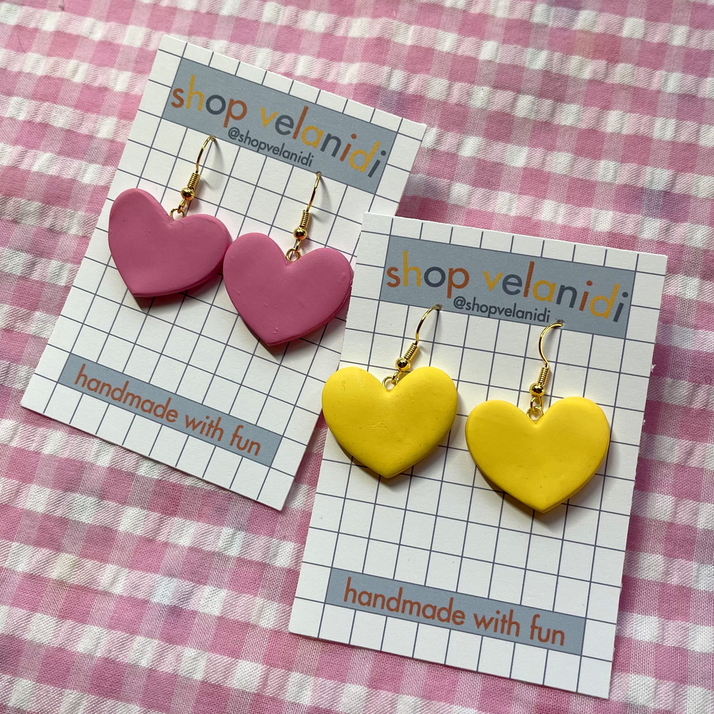 SIMPLE HEART DANGLE EARRINGS