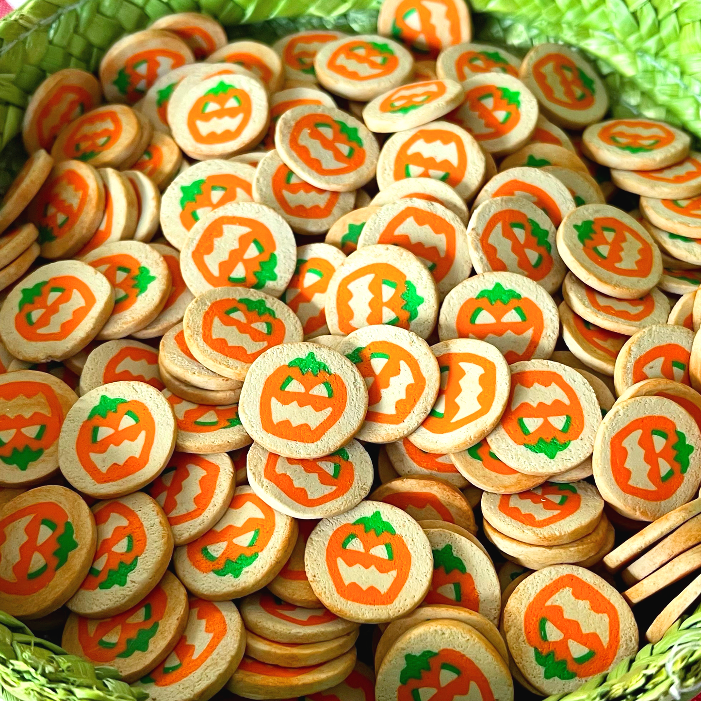 PUMPKIN COOKIE ***SINGLE CHARM*** (EARRINGS/PIN/MAGNET)