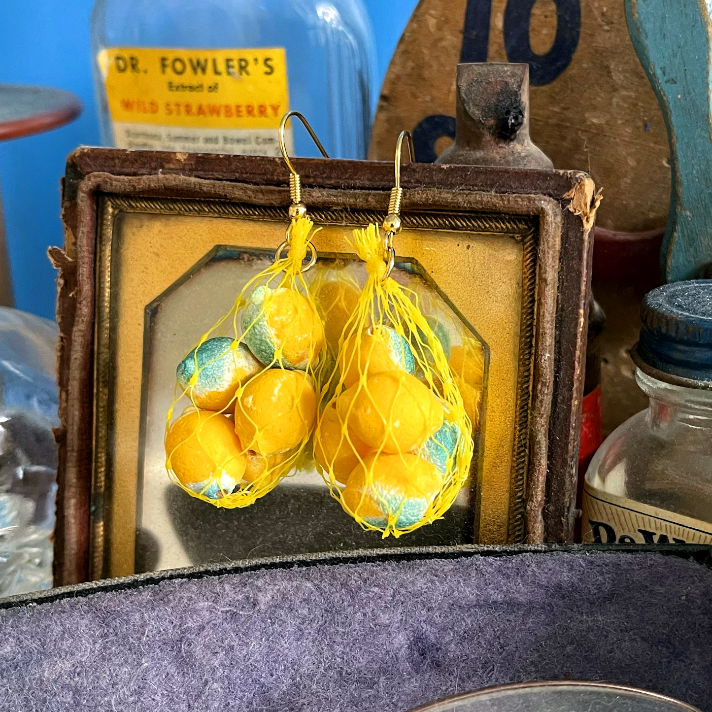 MOLDY LEMON PRODUCE BAG EARRINGS
