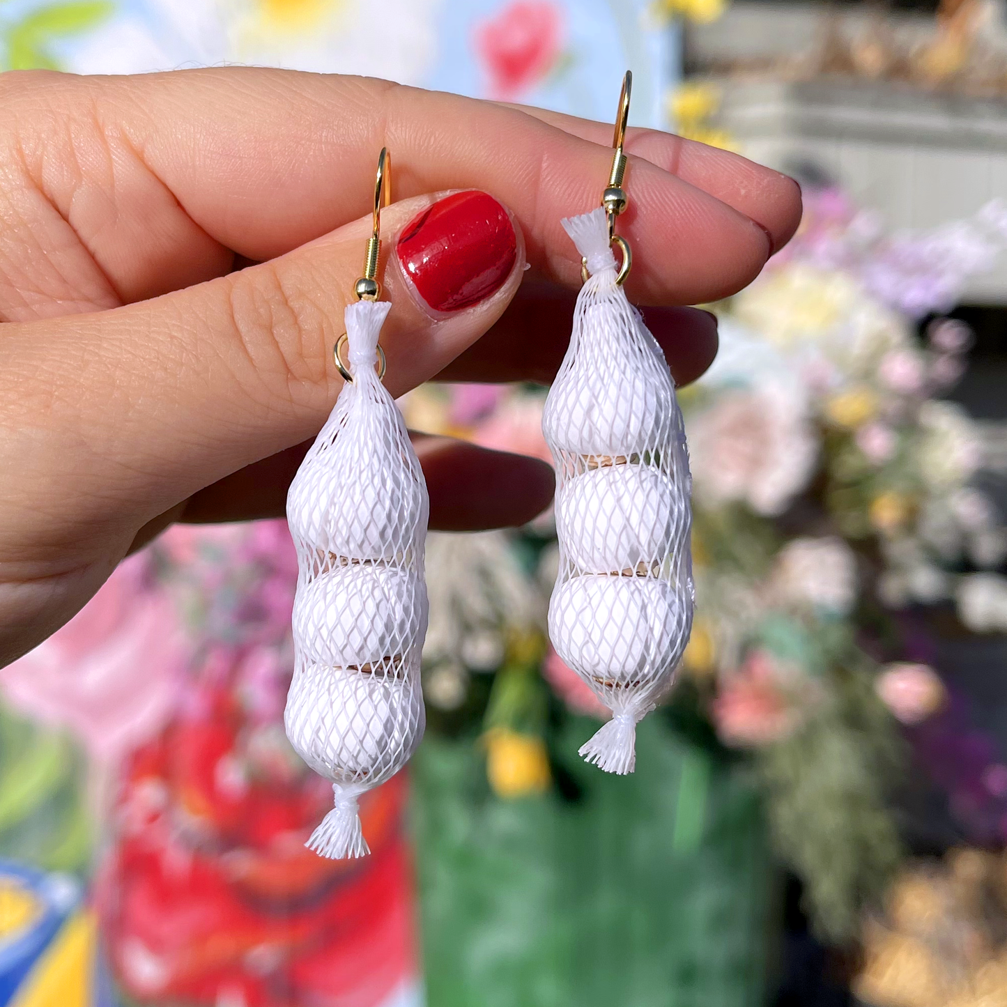 GARLIC PRODUCE BAG EARRINGS