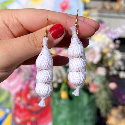 GARLIC PRODUCE BAG EARRINGS