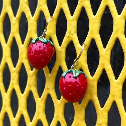 STRAWBERRY CHARMS ***SINGLE*** EARRING