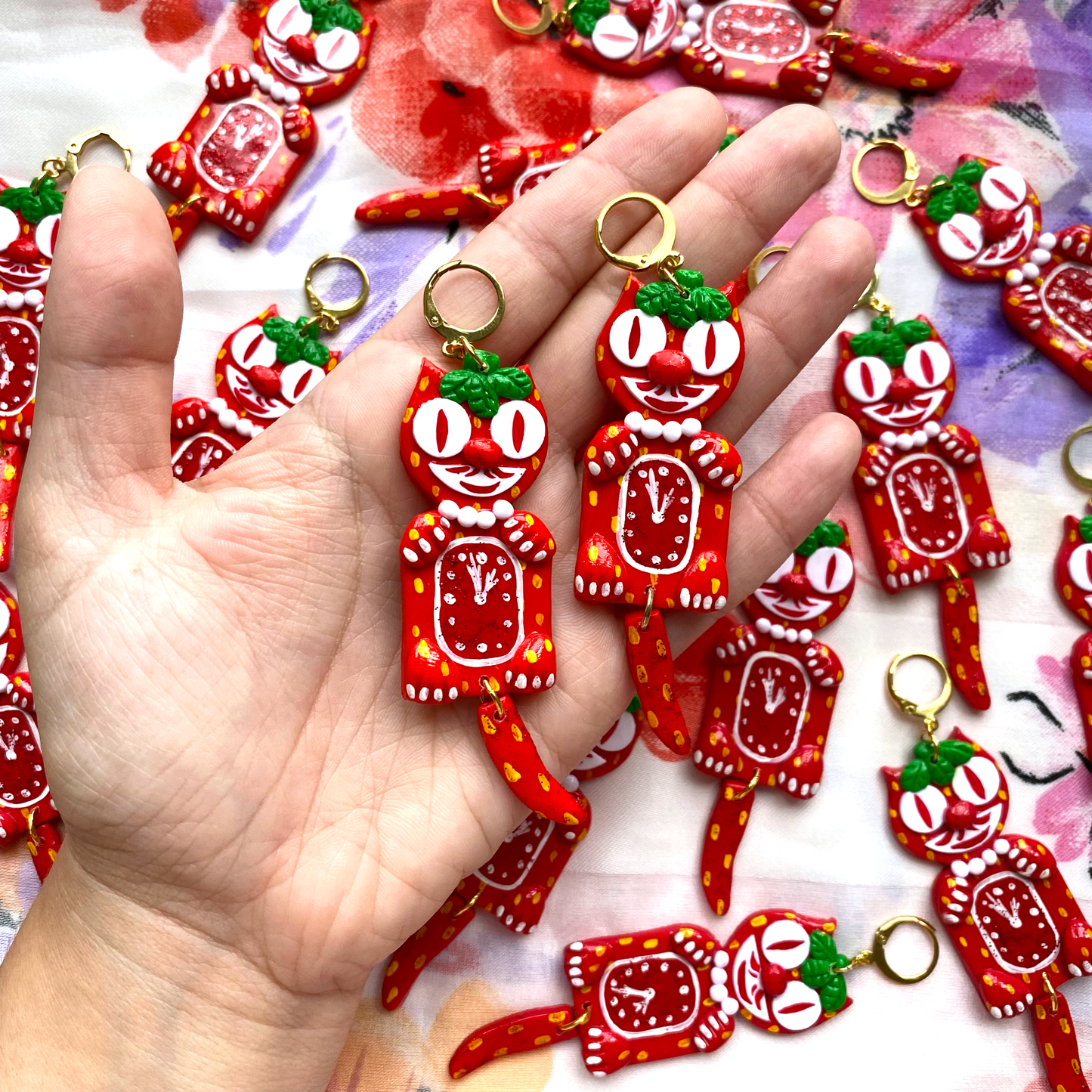 STRAWBERRY CAT CLOCK EARRINGS *SUPER LIMITED EDITION*